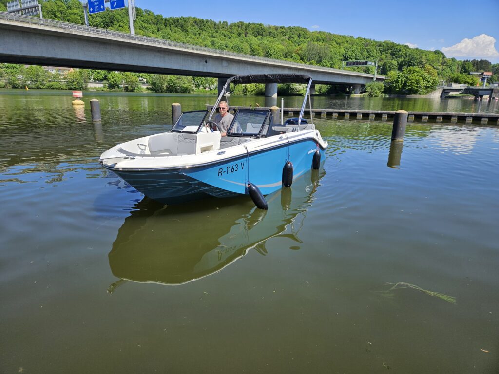 Skipper-Training auf der Donau