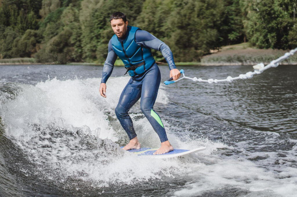 Wakeboard mieten mit Motorboot